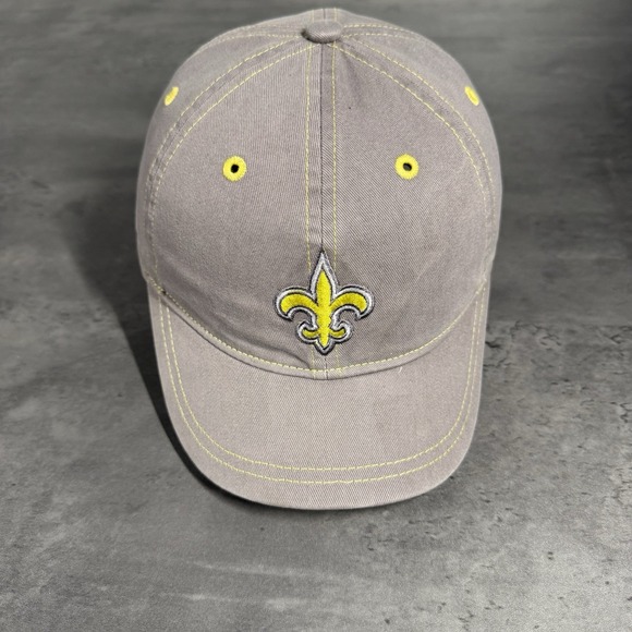 Reebok Accessories - New Orleans Saints Hat Womens Gray‎ Baby Yellow Vintage 90s Y2K Short Brim Cute